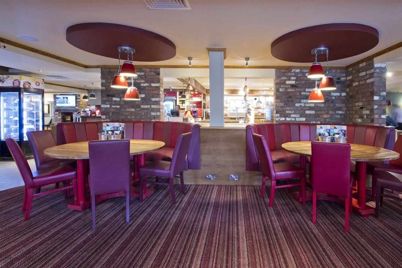 Premier Inn Premier Inn Bideford Ngoại thất bức ảnh
