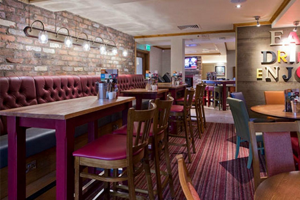 Premier Inn Premier Inn Bideford Ngoại thất bức ảnh