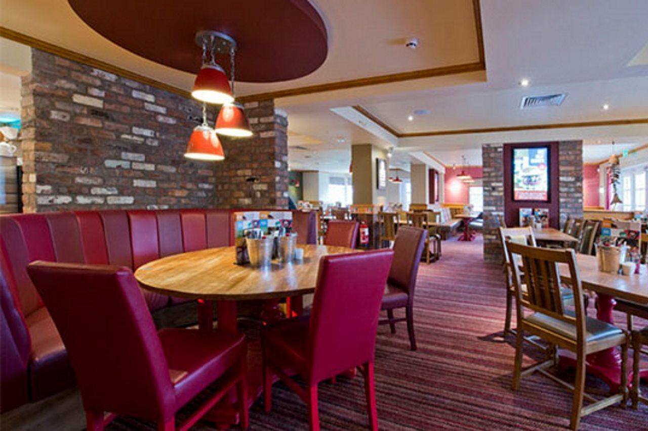 Premier Inn Premier Inn Bideford Ngoại thất bức ảnh